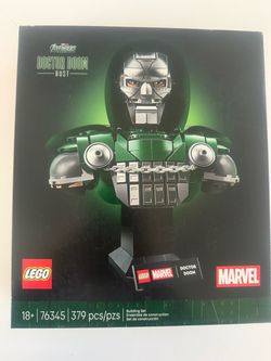 Dr Doom Bust Lego Set