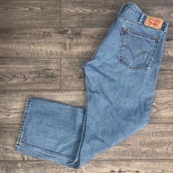 Levi Strauss 505 Straight Leg Medium Wash Jeans