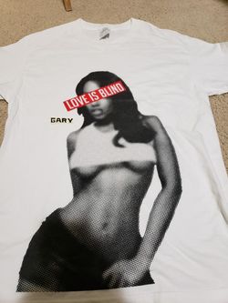 Vintage "Love is Blind" Tee sz L