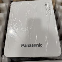Panasonic PT-D3500U Digital Projector