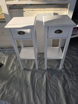 2 side tables