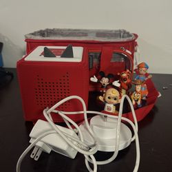 Tonie box  w/ 6 figures