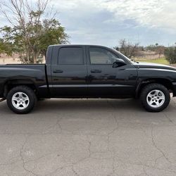 2007 Dodge Dakota, Quad Cab V6, 3.7 liter 53K miles