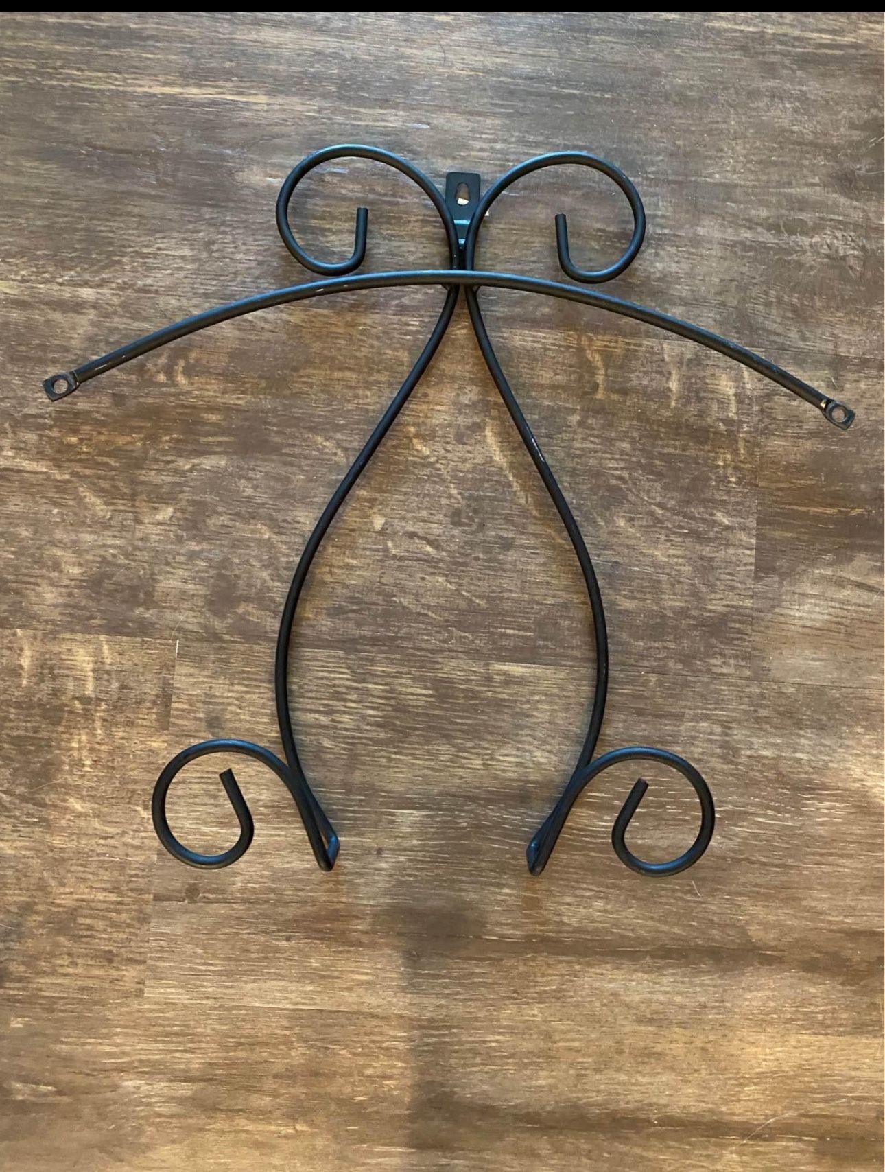 single metal plate wall display hanging accent decor