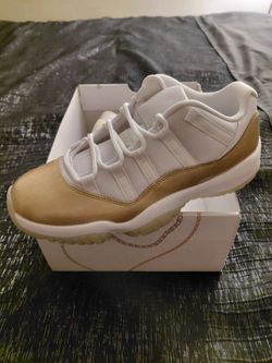 WMNS Air Jordan 11 Retro Low