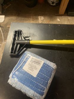 Comercial  60 “ Fiberglass   Quick Bite Wet Mop  With  2   blue Bblends antimicrobial