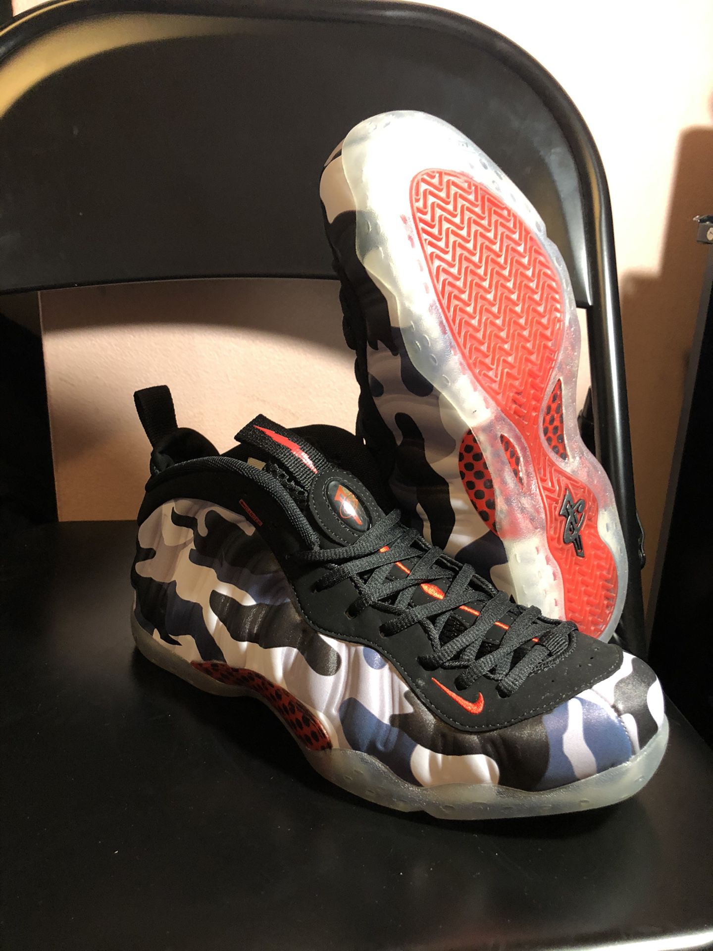 Nike Air Foamposite One Fighter Jet Size 9.5