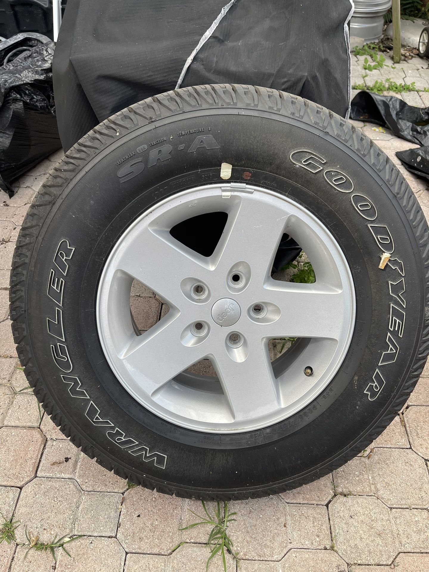 TIRE GOODYEAR NEW