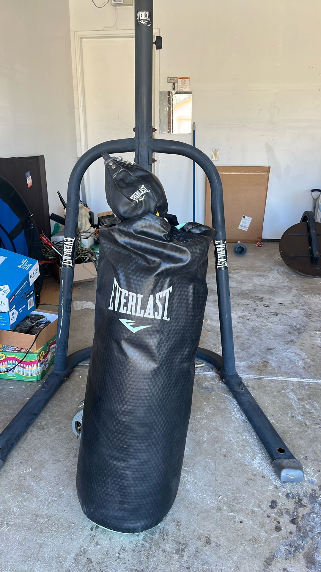 80 Pd HEAVY BAG, STAND and SPEED BAG