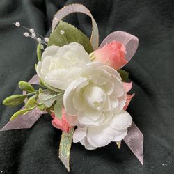 Corsage 