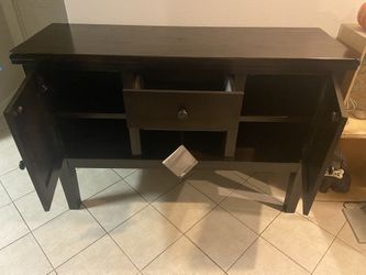 Ashley Server  Table 