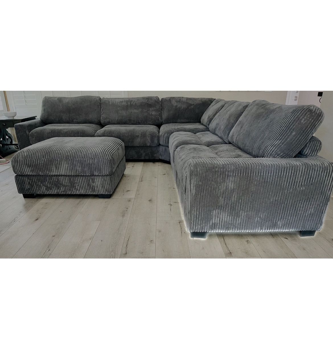 New! Super Comfy ~ Luxurious Soft Touch Sofa Sectional! Free OTTO! NO IMITATION!