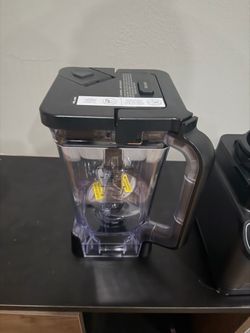 Ninjja Professional Blender with Auto IQ Model: CO750B. BRAND NEW NEVER USED