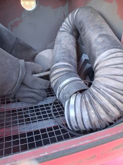 Central pneumatic sandblaster