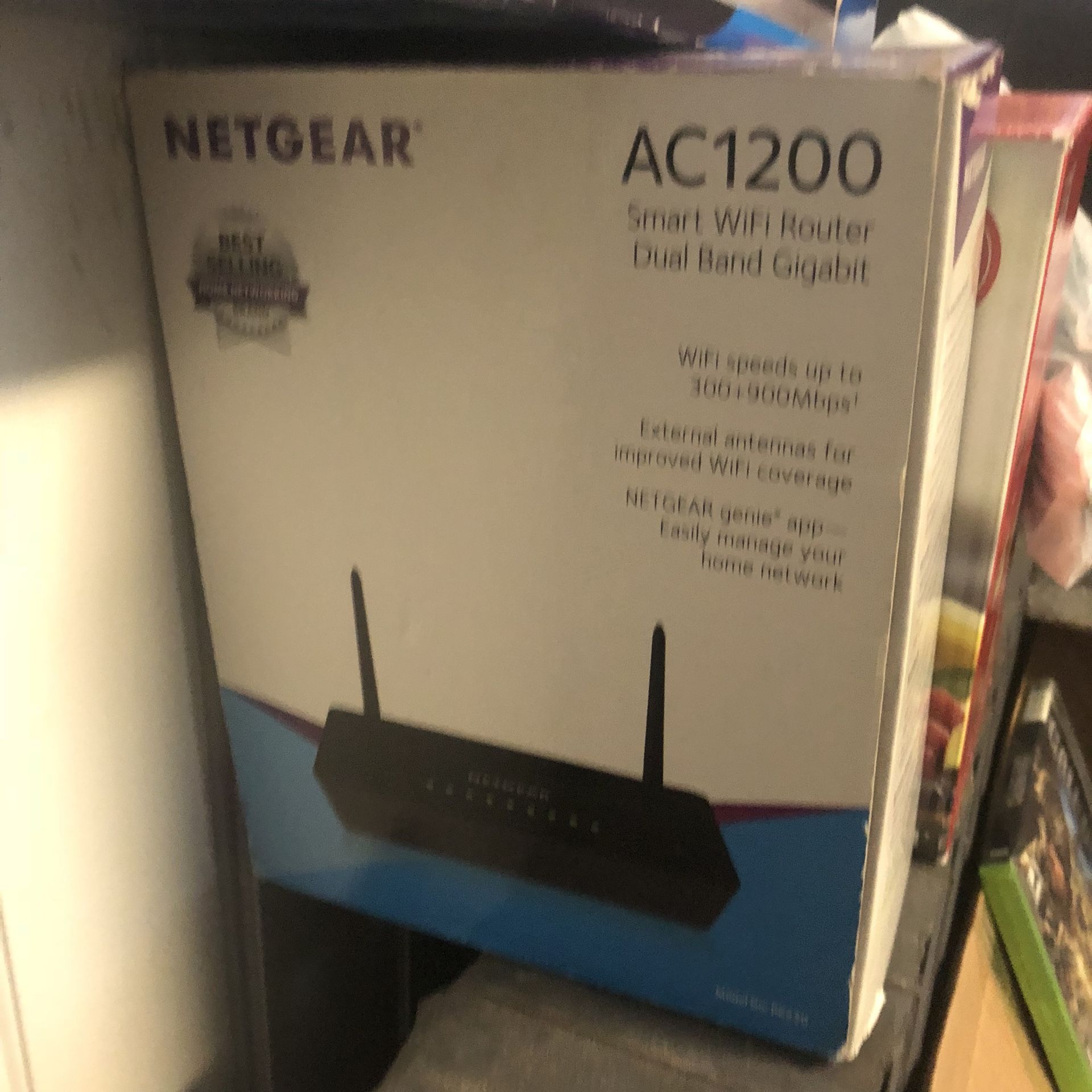 AC 1200 Smart WiFi Router