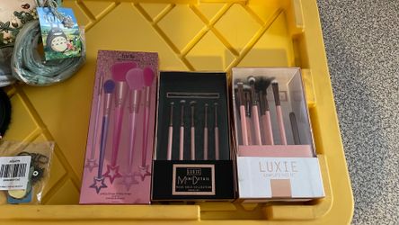 Luxie/Tarte Brushes
