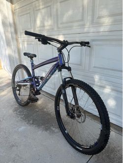 Diamondback Atroz Mountain Bike