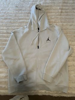 Jordan Grey Men’s Sweater XL