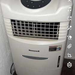Portable Evaporative Cooler