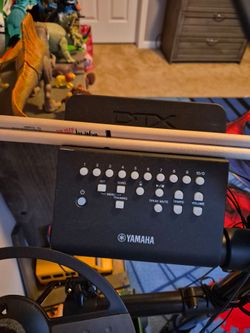 Yamaha electronic drum kit /  bateria electrica Yamaha