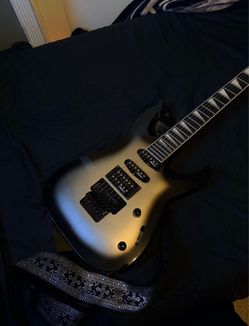 Guitars for sale and distortion