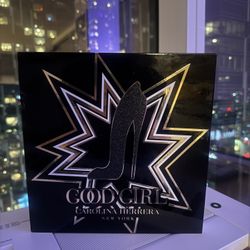 Carolina Herrera “Good Girl” perfume gift set