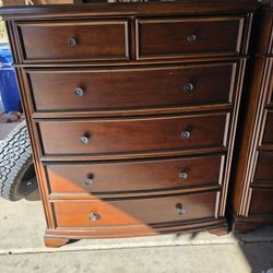 3 Wood Dressers