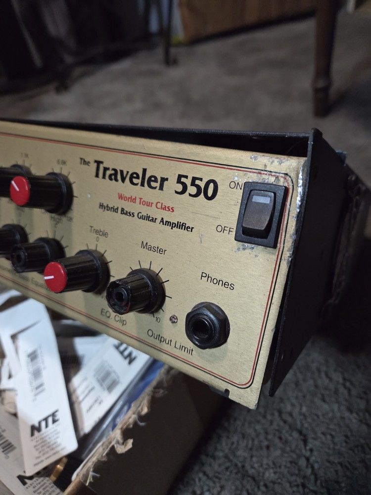 Eden Travelor Bass Amp