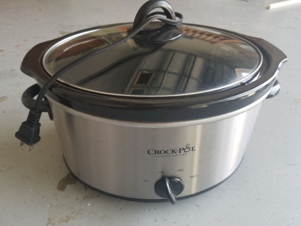 Slow cooker