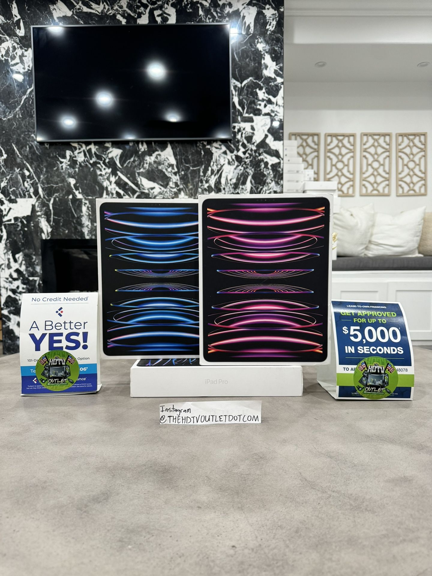 12.9” Apple iPad Pro 6th Gen M2 Chip WiFi 128gb 8gb