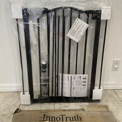 Wide Pet Gate / Safety Gate - Fits Openings 29” - 39.6”