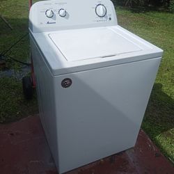 Amana By Whirlpool Top Load Washing Machine In Fair Condition With All The Hoses