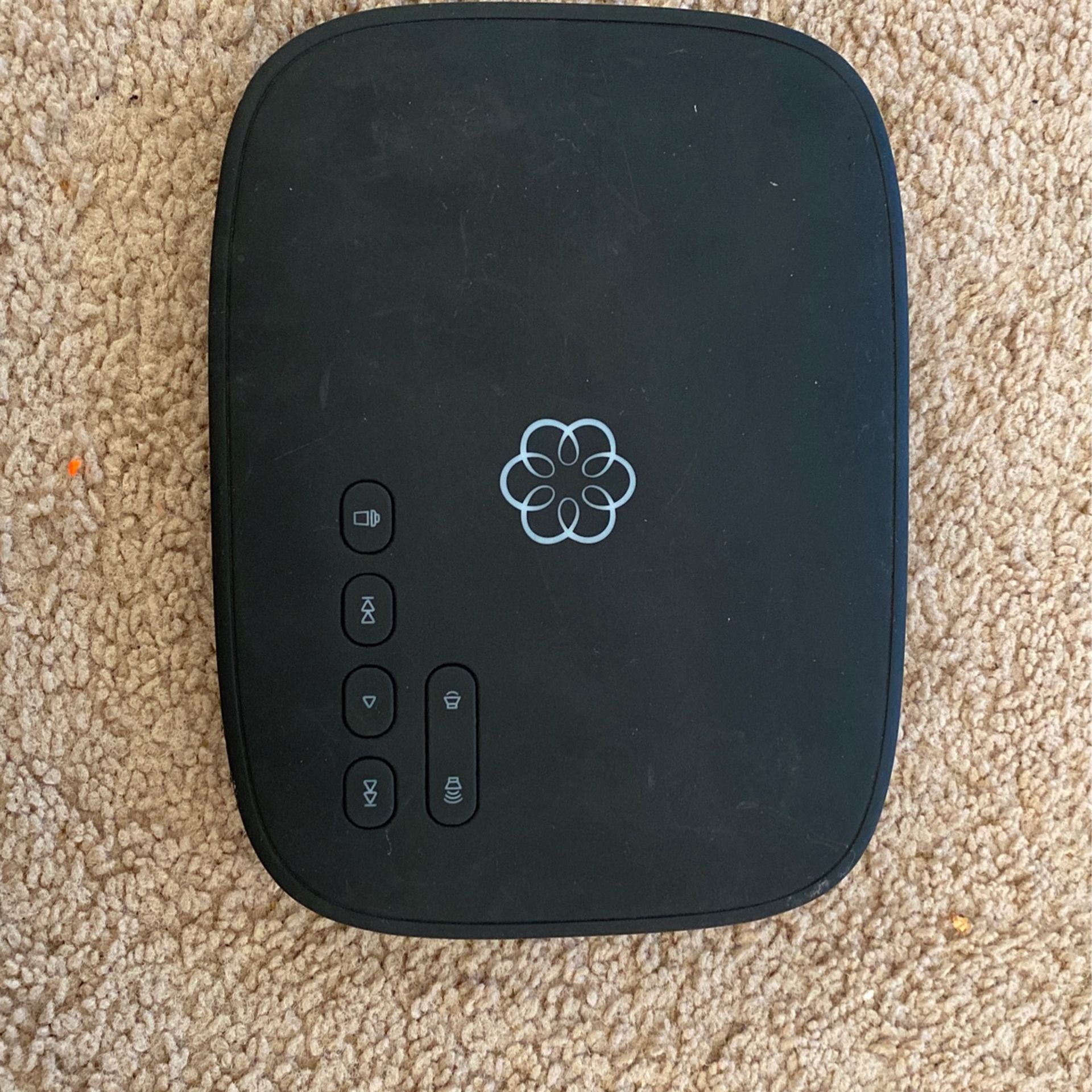 Ooma Trello With 3 Motorola Hands free Phones