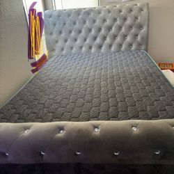 Queen Bed Set 