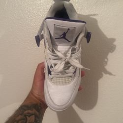 Jordan 4