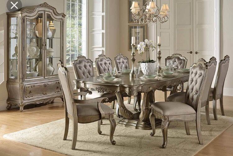 Beautiful 6 Piece Dining Room Set with China Cabinet