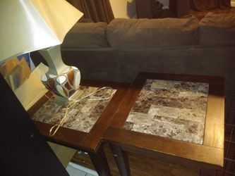 2 end tables w/lamp