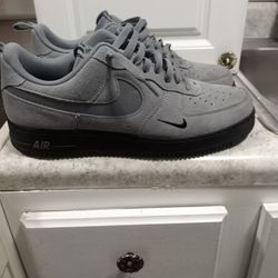 Air Force 1's Sz 11.5