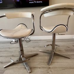 2 Elegant Leather Barstools 