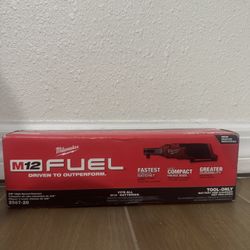 Milwaukee M12 FUEL12 FUEL 12V Lithium-Ion Brushless Cordless 3/8 in. Ratchet (Tool-Only) 