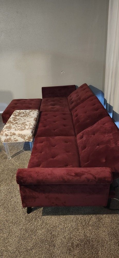 Beautiful Sofa Rug Leds Lamp And Delivery Only $599.99