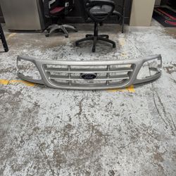 97-04 F-150 Grille