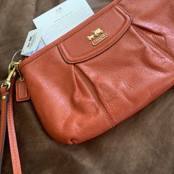 Coach Madison Leather Large Wristlet New