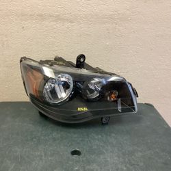 2011 2012 2013 CHRYSLER TOWN GRAND CARAVAN RIGHT SIDE HEADLIGHT 
