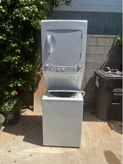 General Electric compact stacker washer/dryer