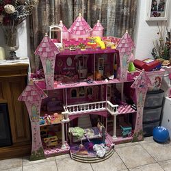 Toy prince’s house