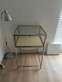 Display case