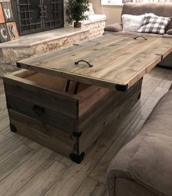 Custom Rustic Solid Wood Lift-Top Coffee Table – Cedar Lined Storage