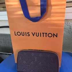 Authentic Louis Vuitton Zippy Wallet