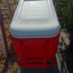 Igloo Wheelie Cooler 